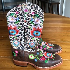 Macie Bean Girl’s Leopard Floral Boots, Big-Girl size 3